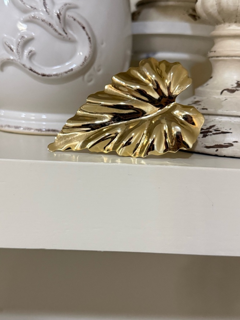 Vintage Oversized Large Leaf Scarf Clip By La Donna - Picture 3 of 9